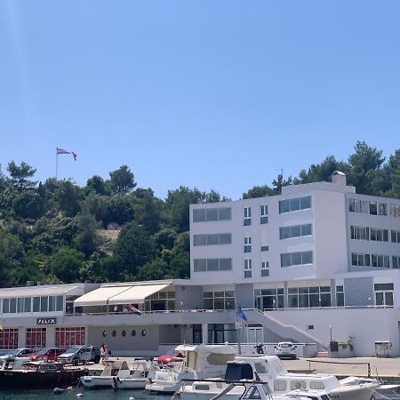 Hotel Tolero Ploce  Exteriör bild
