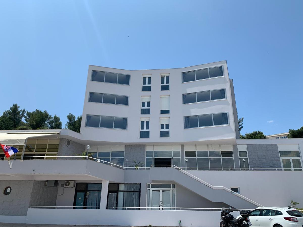 Hotel Tolero Ploce  Exteriör bild