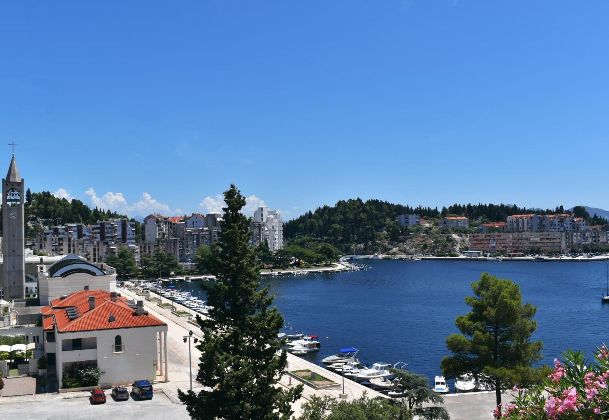 Hotel Tolero Ploce  Exteriör bild