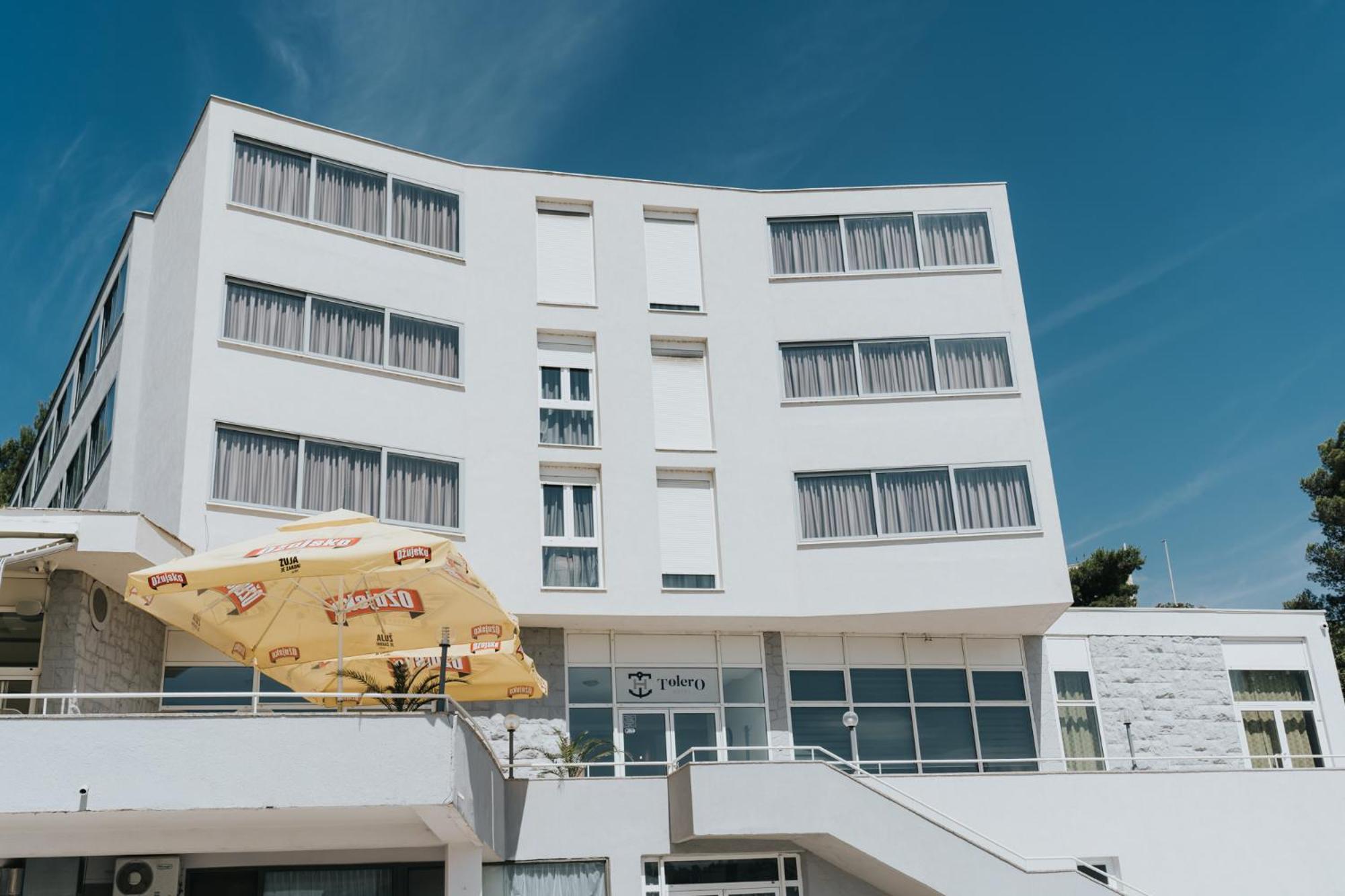 Hotel Tolero Ploce  Exteriör bild